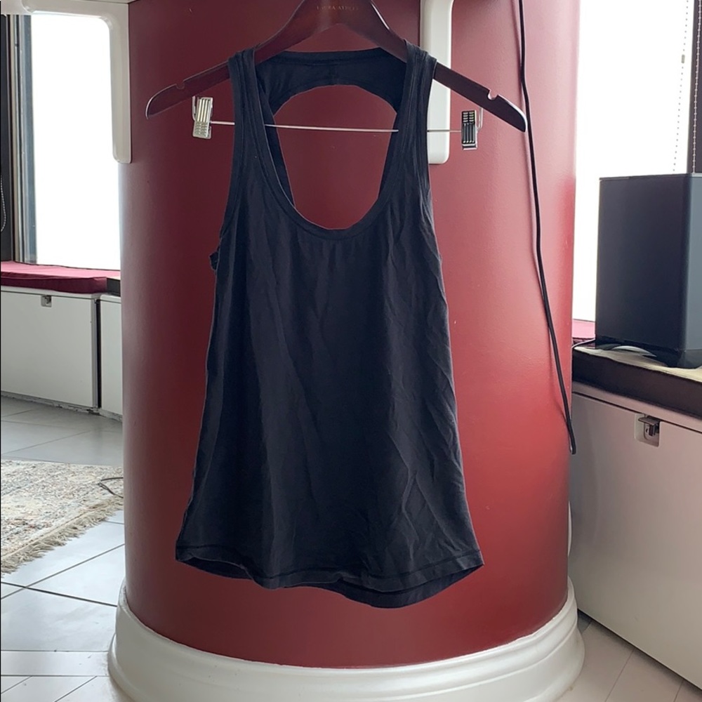 Loose cross back tank